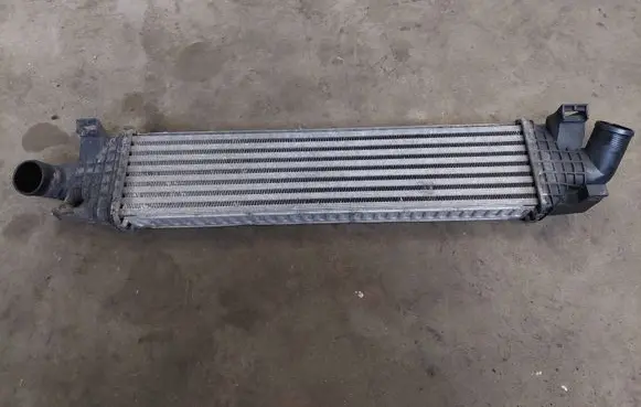 Ford Focus C-MAX Intercooler radiator 3M5H9L440AF