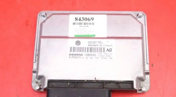 Volkswagen Touareg I Engine control unit/module ECU 0AD927755L