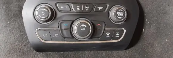 Jeep Cherokee Climate control unit 68285938AC