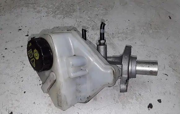 Volvo V70 Master brake cylinder 033508-85571
