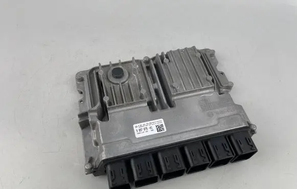 Mini One - Cooper F56 F55 Engine control unit/module 9897879