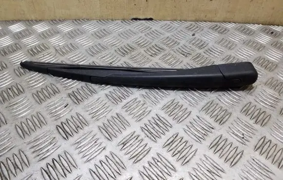 Hyundai ix35 Rear wiper blade arm