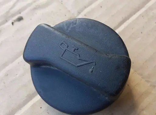 Volkswagen Corrado Oil filler cap 026103485