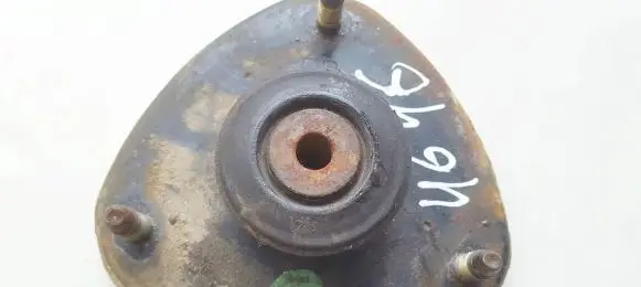 Honda HR-V Coil spring mount 