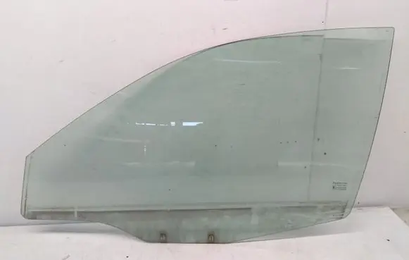Mitsubishi Carisma Front door window glass four-door