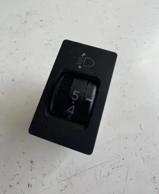 Toyota RAV 4 (XA20) Headlight level height control switch