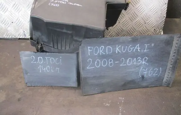 Ford Kuga I Air filter cleaner box bracket assembly 