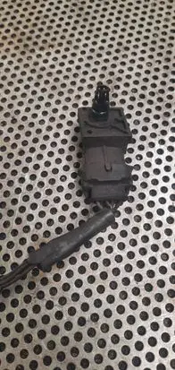 Renault Master II Turbo air boost pressure sensor 223650443R 0281002