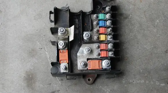 Iveco Daily 6th gen Fuse 130KM 35S13