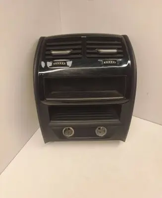 BMW 5 G30 G31 G38 Rear air vent grill 105780888C 9377080