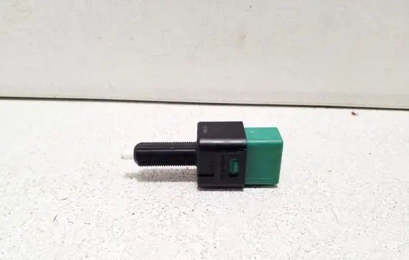 Nissan Navara D23 Brake pedal sensor switch 18828A