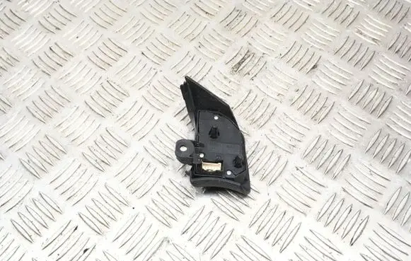 Lexus IS 220D-250-350 Steering wheel buttons/switches 75B458