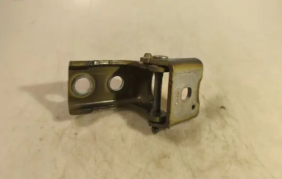Fiat Scudo Front door lower hinge ES70