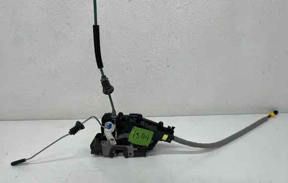 Mercedes-Benz S W222 Front door lock A2220063999