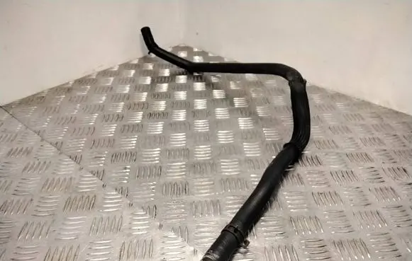 Citroen C4 I Engine coolant pipe/hose