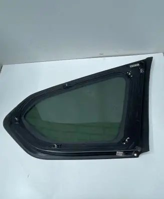 Hyundai Santa Fe Rear side window 87810S1000