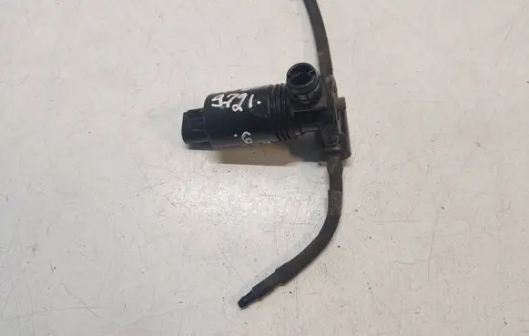 Volvo XC60 Windscreen/windshield washer pump 1024928