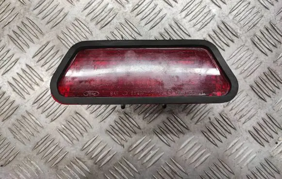 Ford Focus Third/center stoplight 13A613 93895001