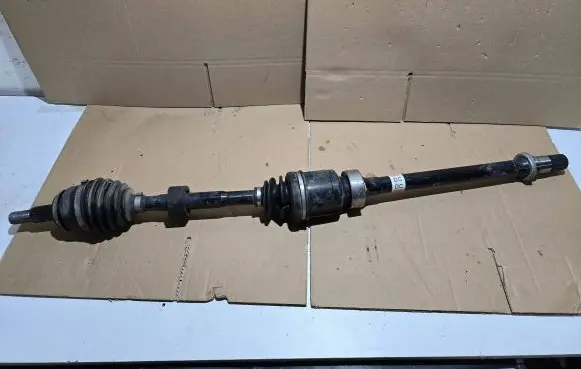 Mazda CX-30 Front driveshaft
