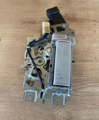 Toyota Sienna XL30 III Sliding door lock 