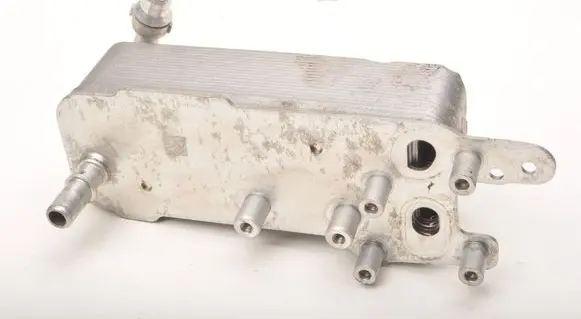 BMW 7 G11 G12 Engine oil radiator 8570062
