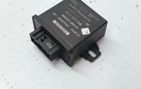 Chrysler Voyager Light module LCM 05113392AB 5LA00876730