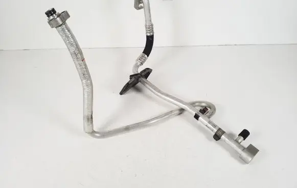 Mercedes-Benz GL X164 Air conditioning (A/C) pipe/hose A1648305615