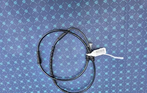 BMW 5 F10 F11 Brake pads wear sensor 6791958