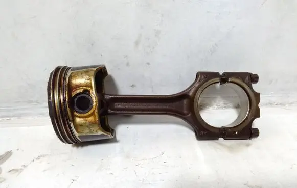 Volvo V50 Piston with connecting rod