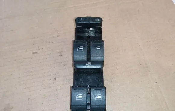 Volkswagen PASSAT B5.5 Electric window control switch 1J4959857D