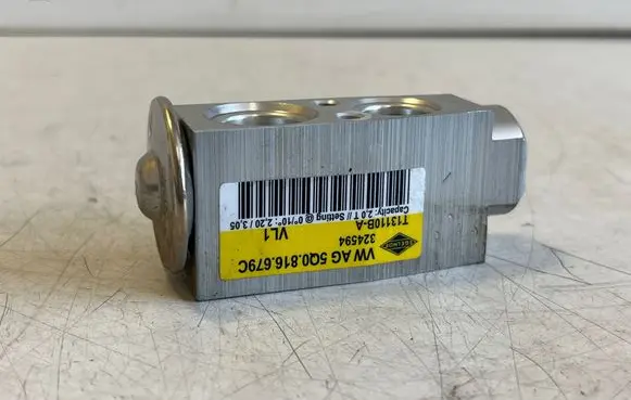 Audi Q2 - Air conditioning (A/C) expansion valve 5WC816103