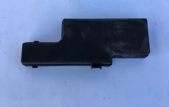 Toyota Hilux VIII Fuse box cover 
