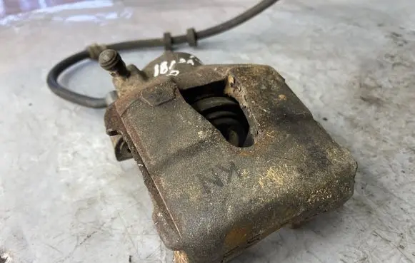 Seat Ibiza III (6L) Front brake caliper