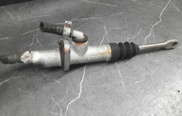 Fiat Marea Clutch slave cylinder 1424894