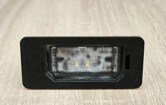 BMW 4 G22 G23 G24 G26 Number plate light 9481841
