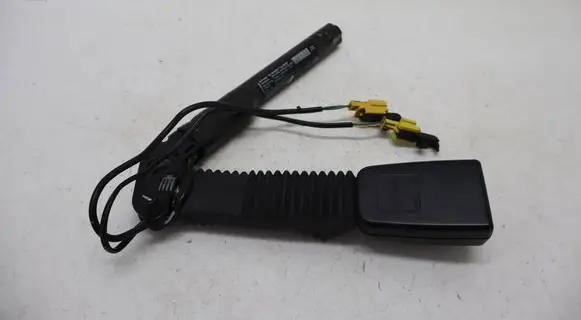 Mercedes-Benz ML W164 Front seatbelt
