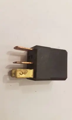 Mitsubishi Pajero Other relay MR588567 ACM33221M07
