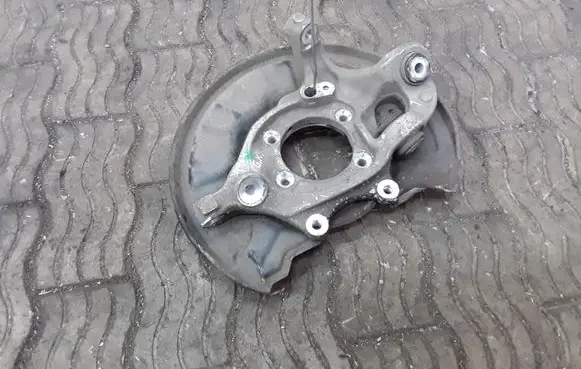 Mercedes-Benz C W204 Rear brake disc plate dust cover NOCODE