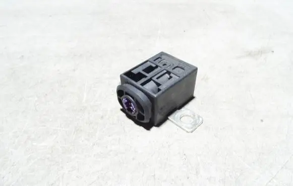 Audi A6 S6 C6 4F Battery relay fuse 4F0915519