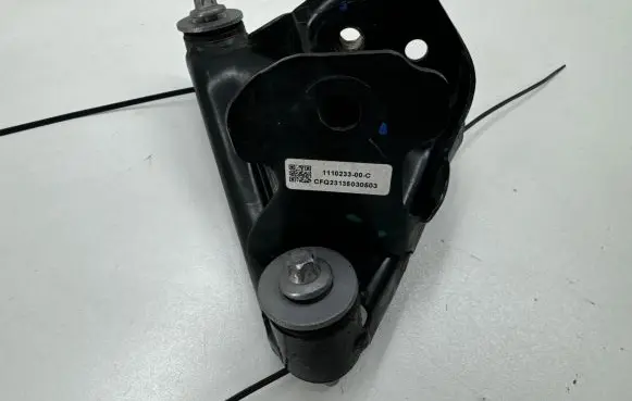 Tesla Model 3 Engine mounting bracket 111023300C CFCC3135030503