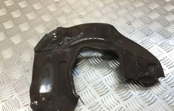 Mercedes-Benz S W222 Front brake disc dust cover plate A2224210920