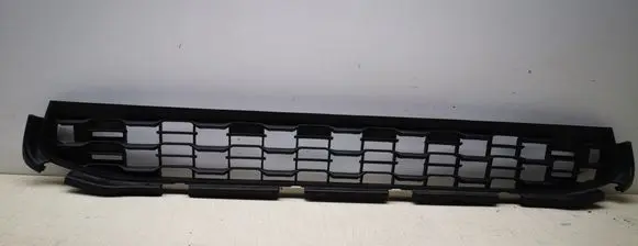 Mitsubishi Outlander Front bumper lower grill 6402A317