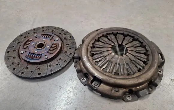 Mitsubishi L200 Clutch set kit 