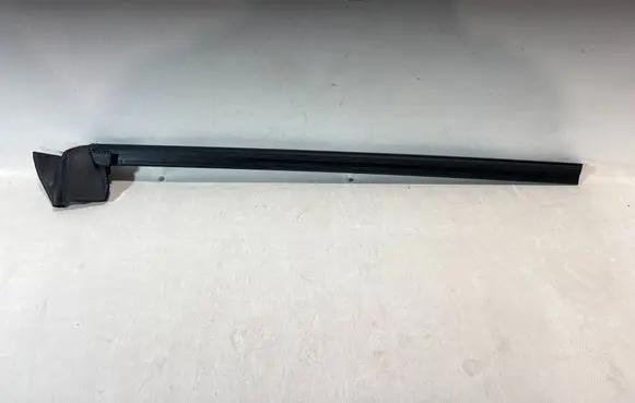 Tesla Model Y Front door rubber seal 150006200F