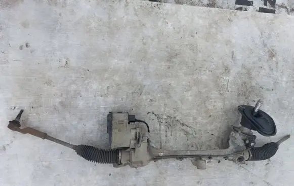 Volvo V40 Steering rack 41516971E