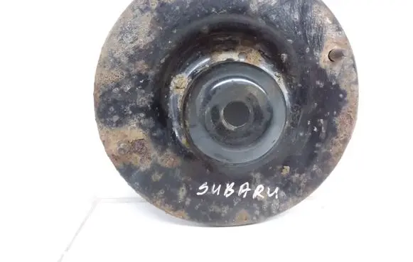 Subaru Impreza I Coil spring/strut mount 