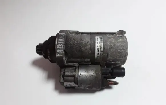 Skoda Fabia Mk2 (5J) Starter motor 02Z911023H