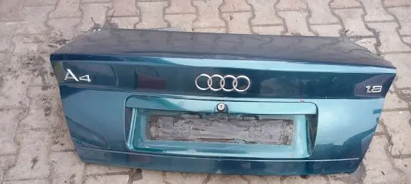 Audi A4 S4 B5 8D Tailgate/trunk/boot lid