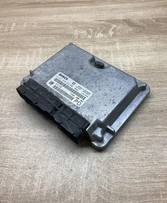 Opel Zafira A Engine control unit/module ECU 24417169 0281010268
