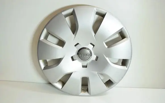 Audi A4 S4 B8 8K R16 wheel hub/cap/trim 8K0601147